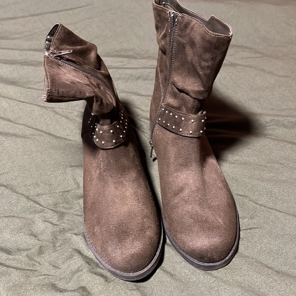 American Eagle boots size 10 - Picture 2 of 3